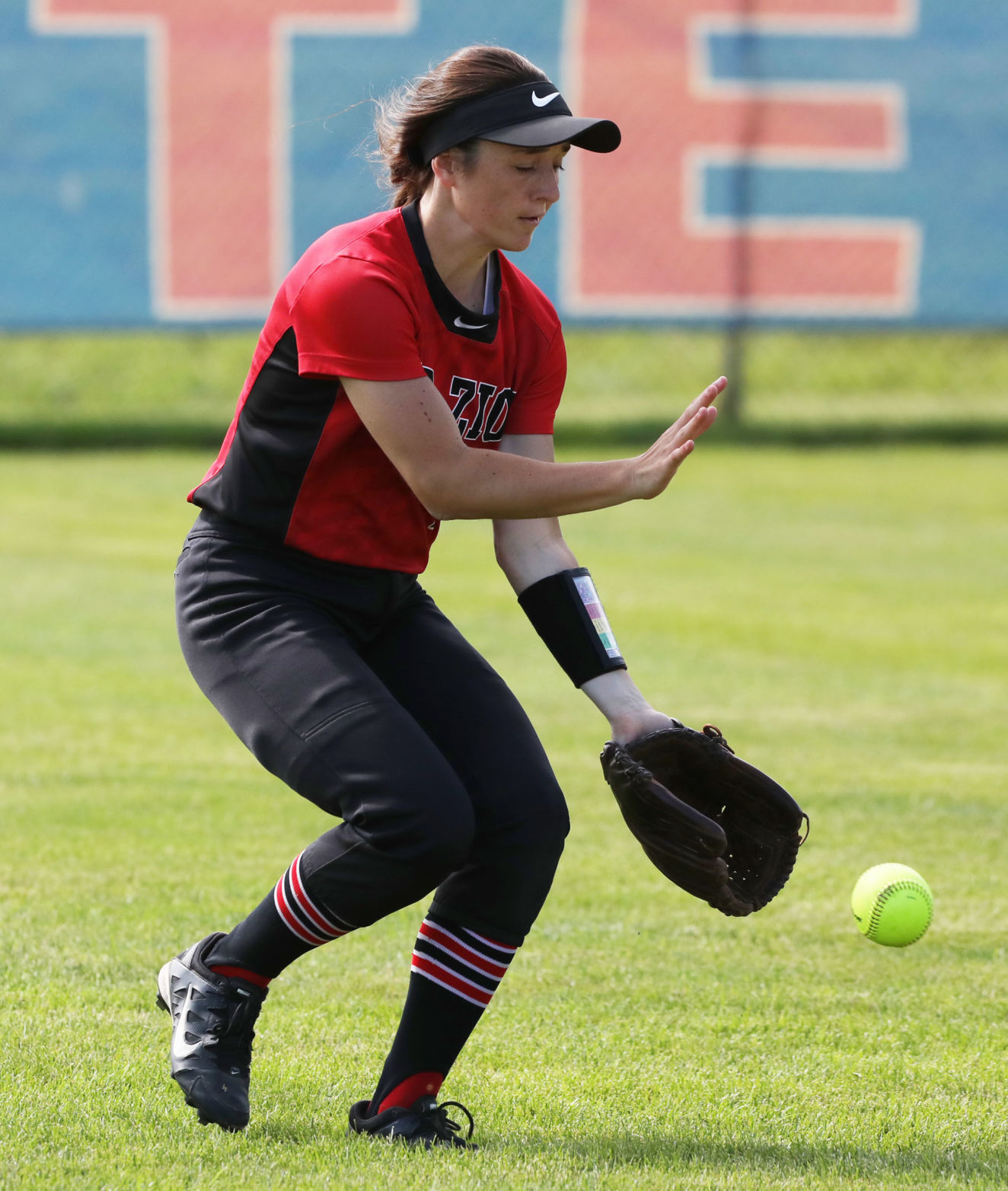 Mount Zion vs Kankakee Bishop McNamara softball 19 6.8.19.jpg